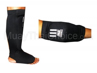 Protecciones de muay thai de los codos y los Escudos Elasticos para las piernas : Negro ,  Azul o Rojo
